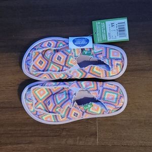 Sanuk girls shoes